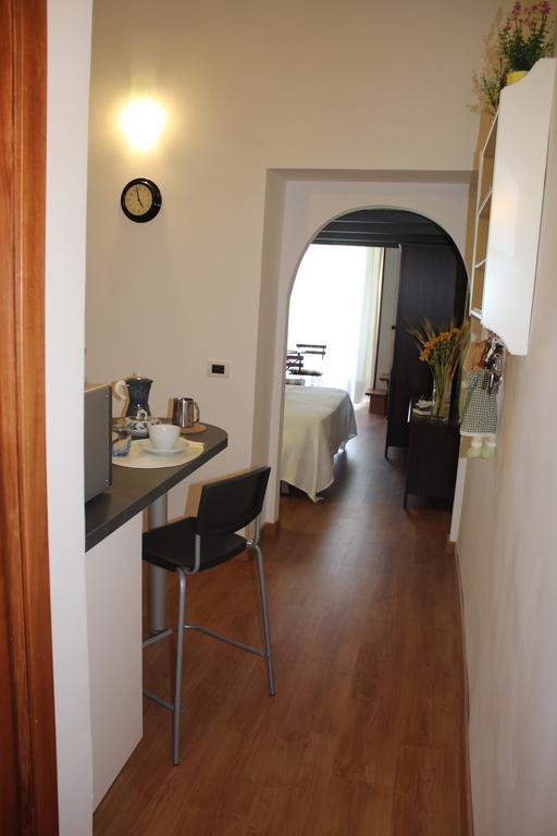 דירות נאפולי Casa Del Girasole מראה חיצוני תמונה